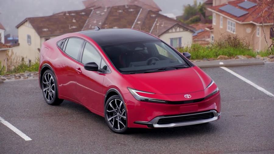 Discover the Top 5 Plug-In Hybrids to Buy in 2025