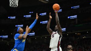 Gonzaga Triumphs Over UCLA 82-72 in Thrilling Seattle Clash
