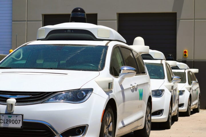 Tech and Travel Face Challenges: XPeng Expands, Waymo Halts Service
